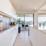 Luxury 2-br With Sea View Канны