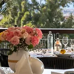 Luxury 2-br With Sea View *