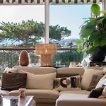 Апартаменты Luxury 2-br With Sea View