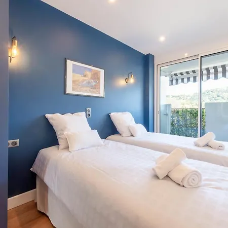 Luxury 2-br With Sea View Апартаменты
