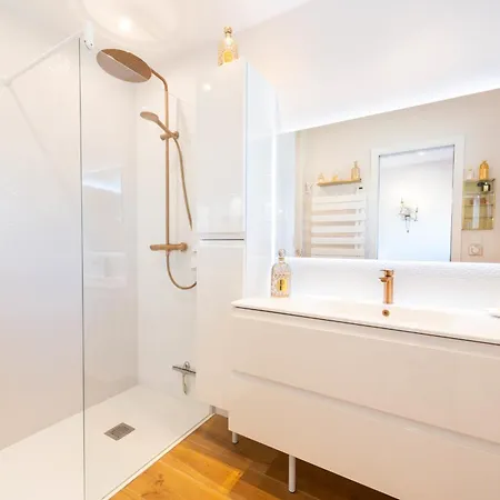 شقة Luxury 2-br With Sea View