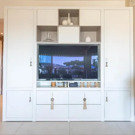 Luxury 2-br With Sea View * كان